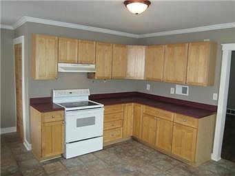 NEWER KITCHEN W/ TILE FLOOR