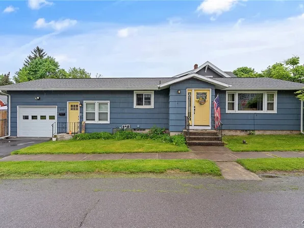 200 Berwick Rd N, Syracuse, NY 13208