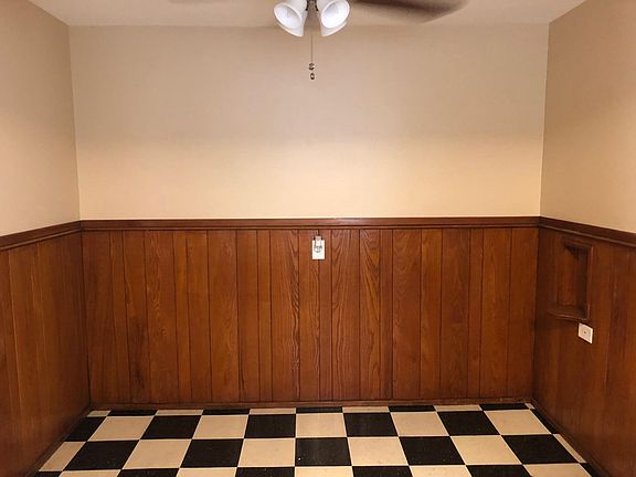 Dining Area off kitchen