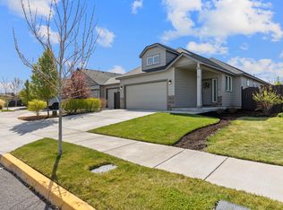 2426 NW Ivy Way, Redmond, OR 97756