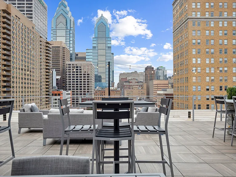 AQ Rittenhouse — Photo 14