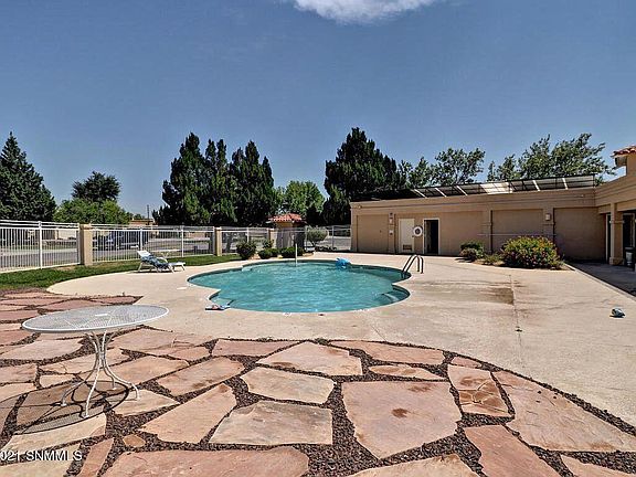 3rd image of 2469 El Dorado Ct