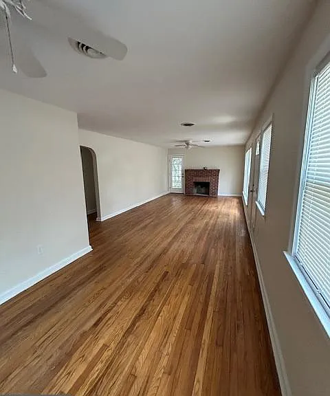 104 Southern Blvd — Photo 3