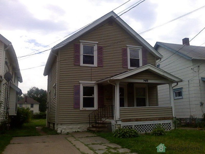 1st image of 911 W 17th St