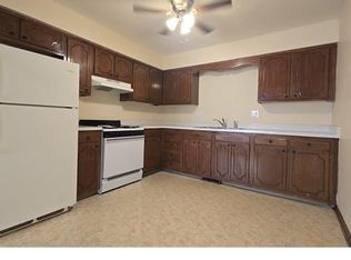 607 N 2nd St #3, Watertown, WI 53098
