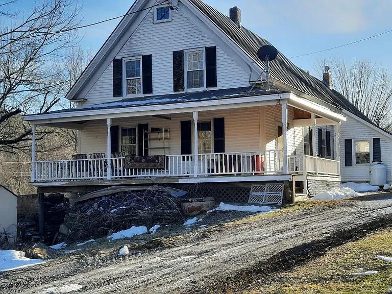 1643 Fay Brook Rd — Photo 8