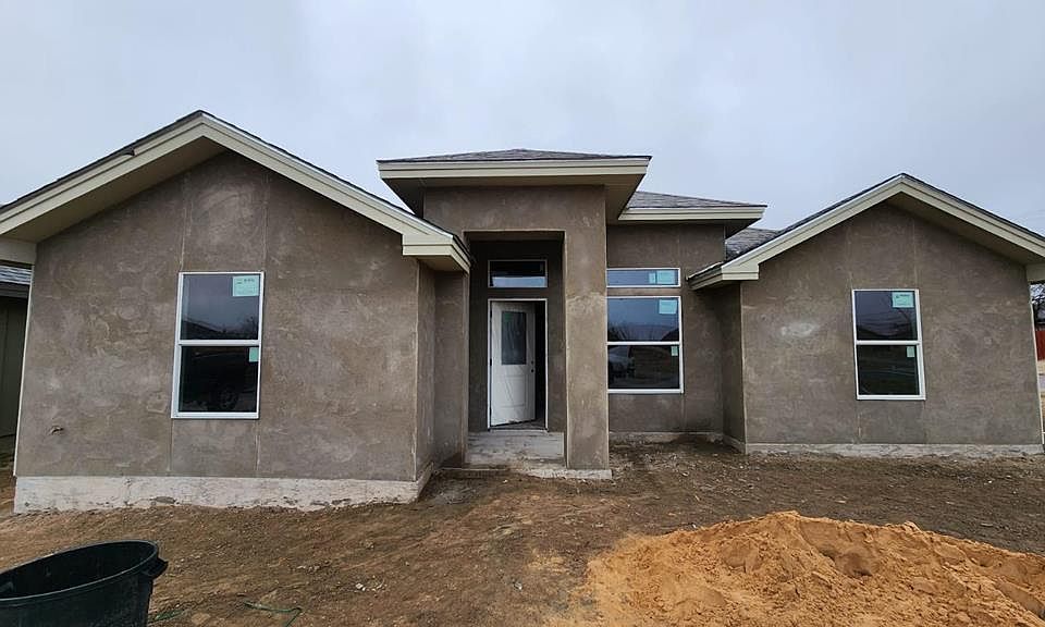 1st image of 3068 Ariel Dr