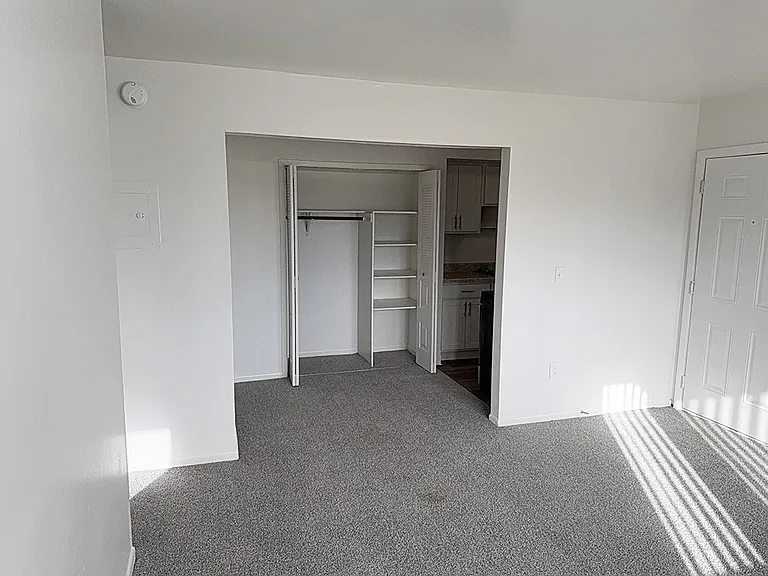 Waverly Park Apartments — Photo 19