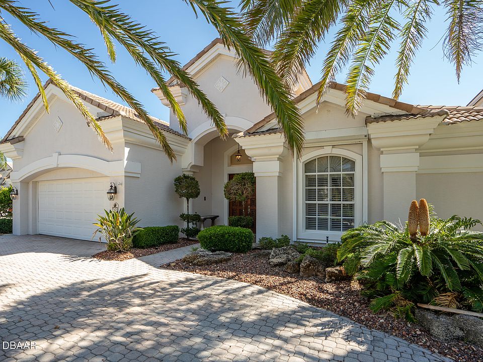 1st image of 6 Montilla Pl