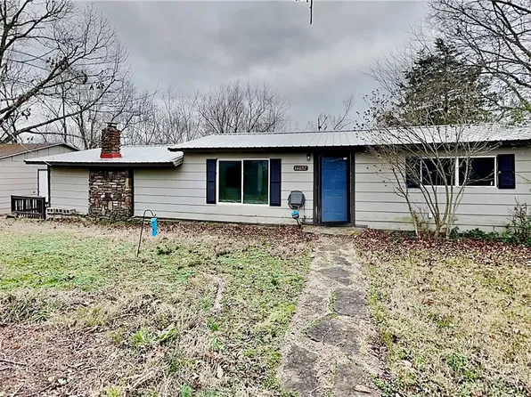 16657 Joy Loop, Lowell, AR 72745