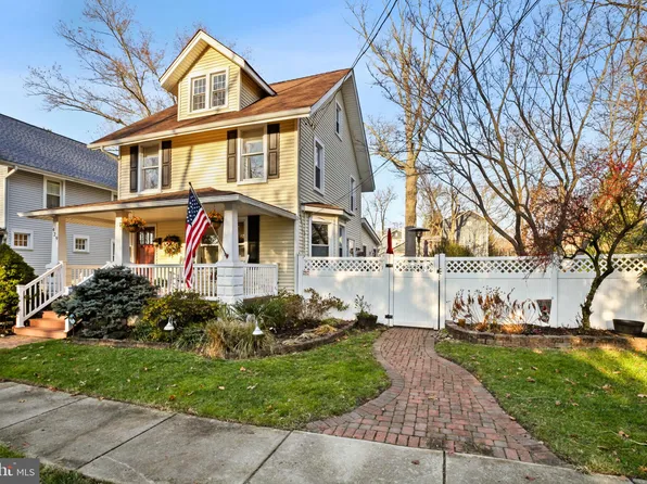 429 Moore Dr, Mount Holly, NJ 08060