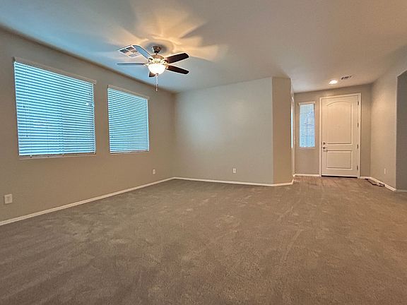 4th image of 3030 E Quartz St