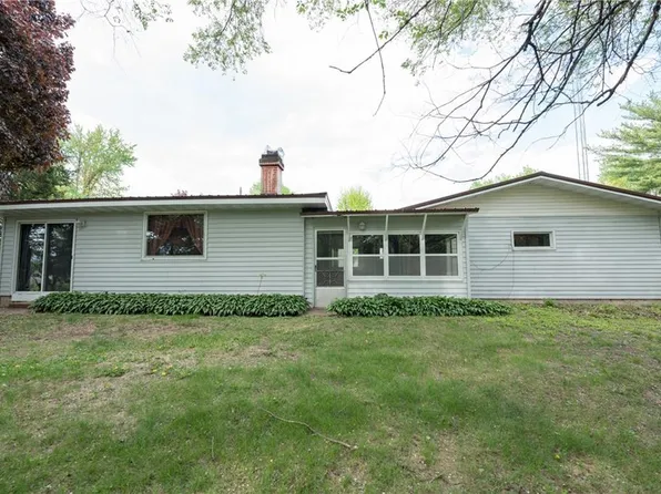 S2951 Prairie Street, Fountain City, WI 54629
