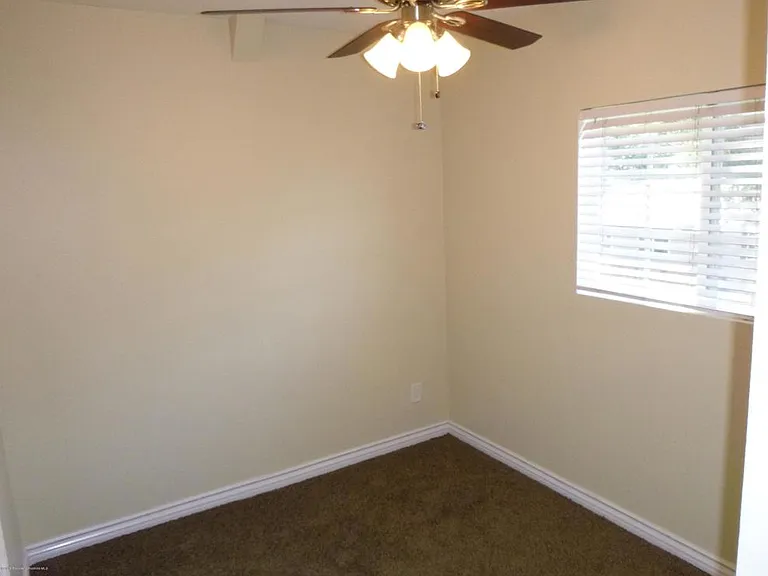 770 W Altadena Dr — Photo 17