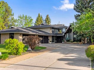 23 Westbrook Dr NW, Edmonton, AB T6J 2C8