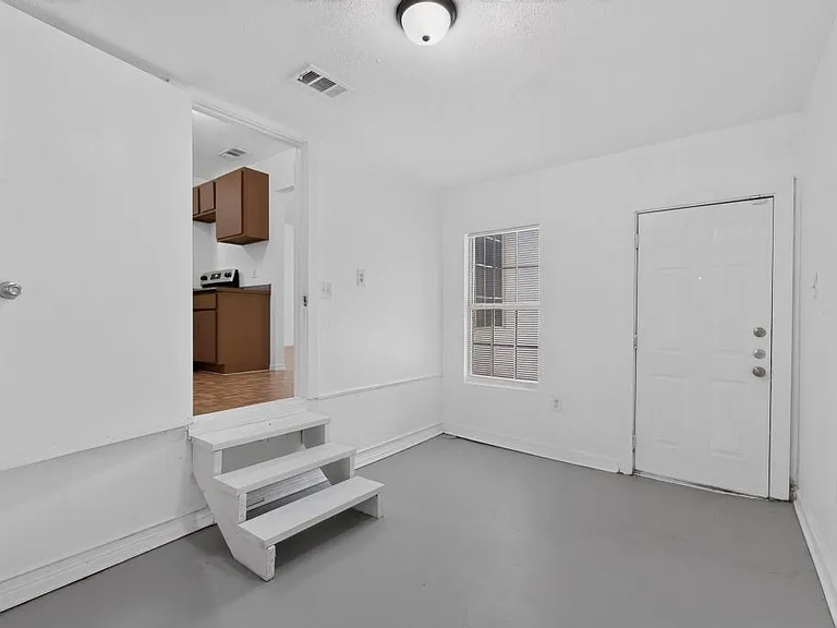 2538 Stovall Dr — Photo 26