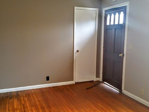 2nd image of 1417 Dean Ave