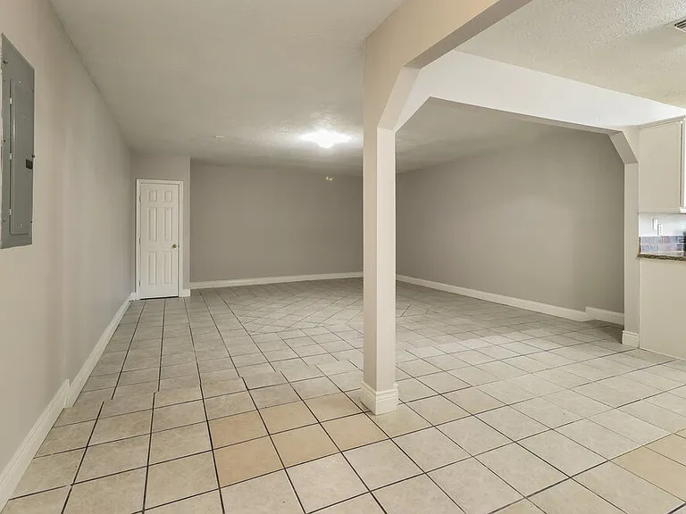 3035 Cinnamon Glen Dr — Photo 11