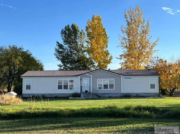 2252 E 300 N, Saint Anthony, ID 83445