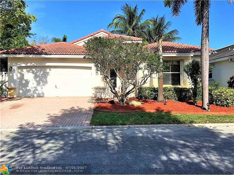 1st image of 4814 SW 34th Ter