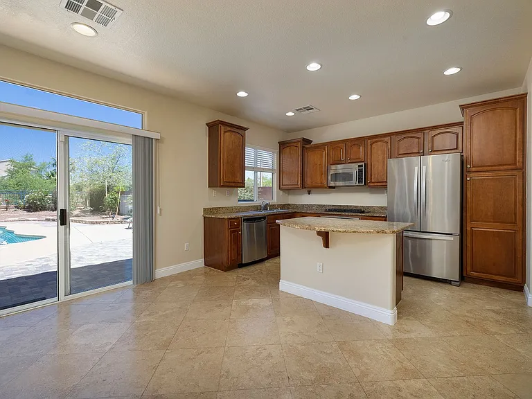 10226 Sourwood Ave — Photo 11