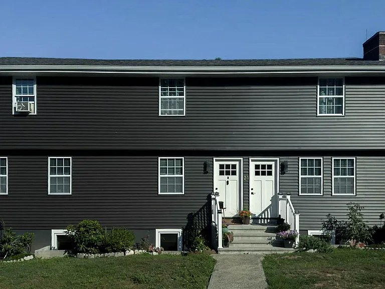 Harrington Ave — Photo 20
