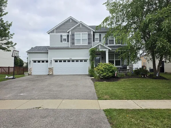 995 Christine Ln, Antioch, IL 60002