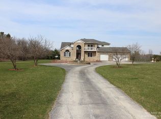 7126 W Waters Rd, Ann Arbor, MI 48103