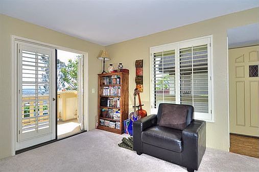 3rd image of 11586 Cesped Dr