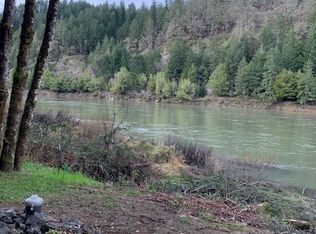 6346 Tyee Rd, Umpqua, OR 97486