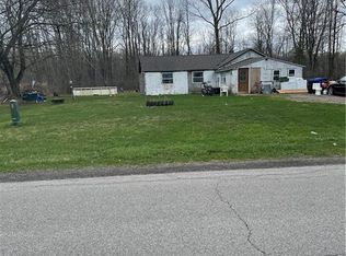 6550 Dale Rd, Newfane, NY 14108