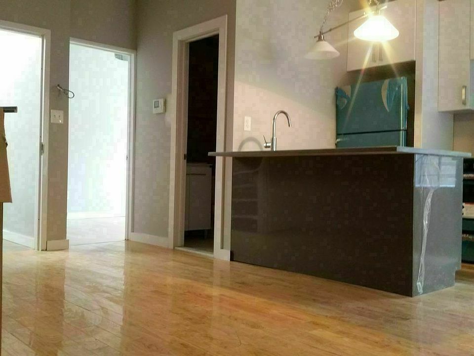 1st image of 1601 Park Pl APT 2G
