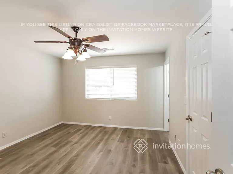 401 E Fremont Dr — Photo 9