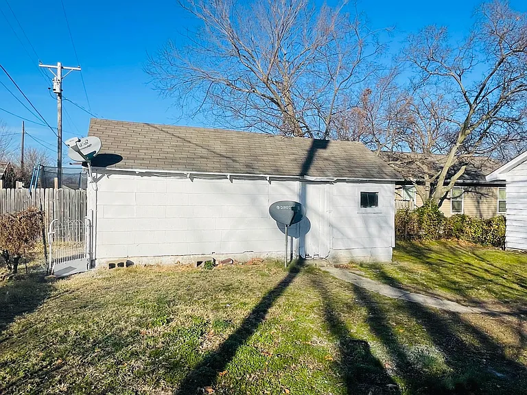 3014 S Joplin Ave — Photo 4