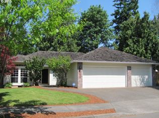 19814 Castleberry Loop, Oregon City, OR 97045