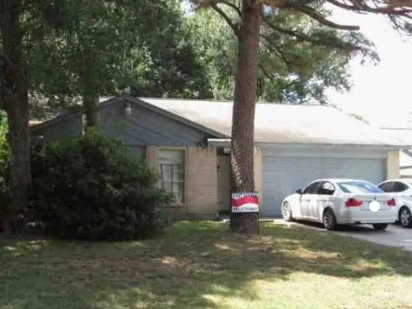 4551 Algernon Dr, Spring, TX 77373
