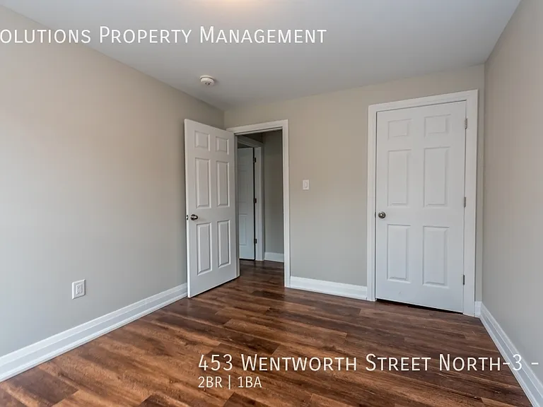 453 Wentworth St N #3 — Photo 21