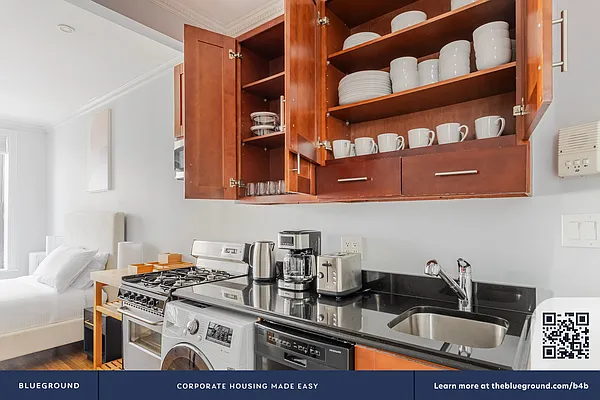 Rented by The Blueground | media 5