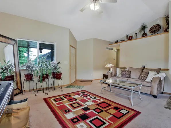 2314 N Shefford Cir, Wichita, KS 67205