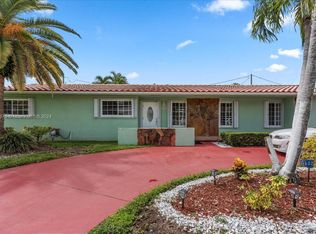 8350 SW 41st Ter, Miami, FL 33155