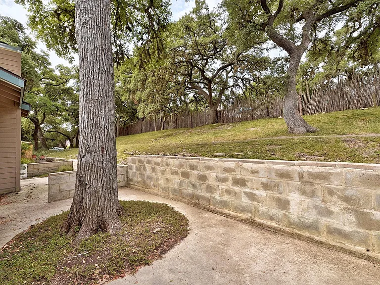 31 Marina Cir — Photo 22