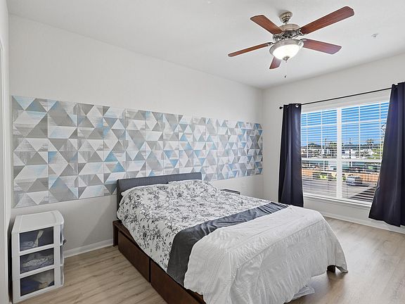 5th image of 9200 Westheimer Rd APT 1201