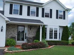 10 Jonquil Ln, Rochester, NY 14612