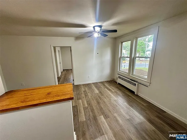 390 Orange Rd — Photo 6