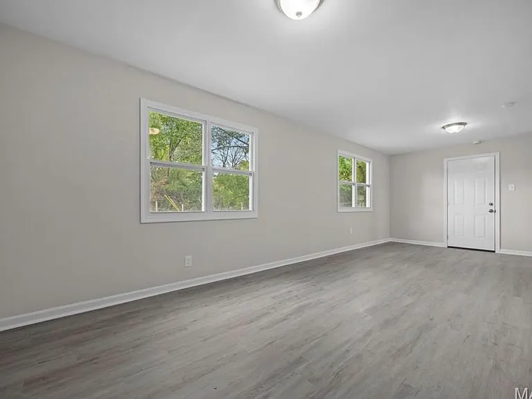 21 Saint Gregory Dr — Photo 10