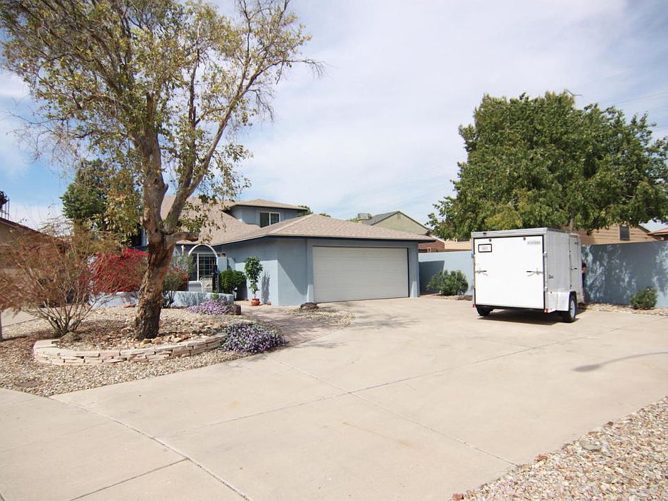 1st image of 520 N Ogden Cir