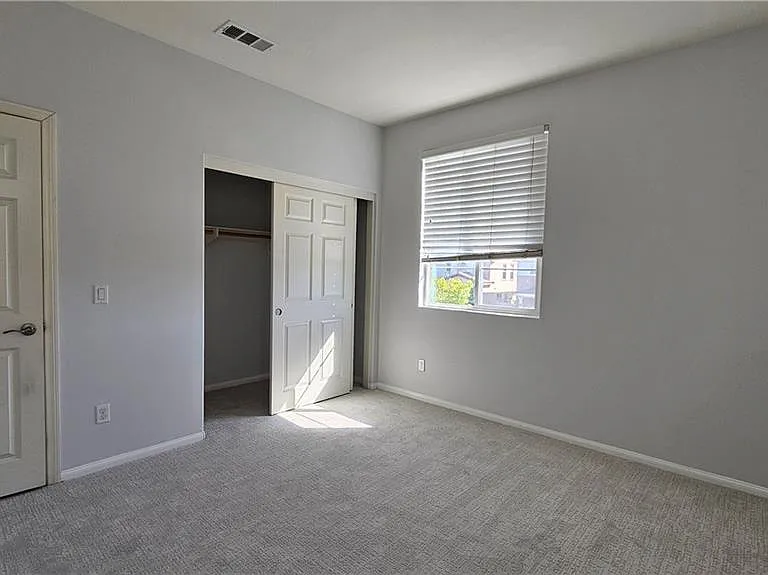 526 Seine River Way — Photo 6