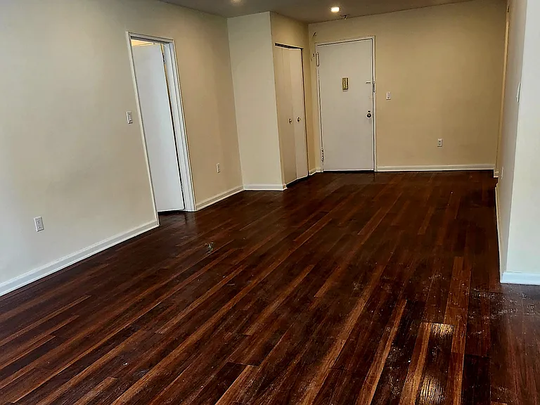 860 E Broadway #5B — Photo 7