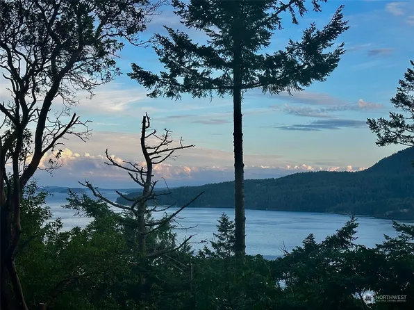 524 Cascade Way, Orcas Island, WA 98245