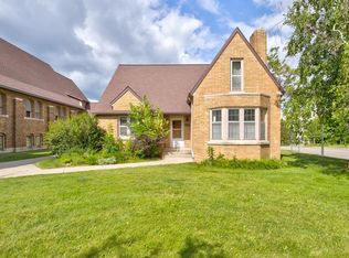1402 Main St, Marinette, WI 54143
